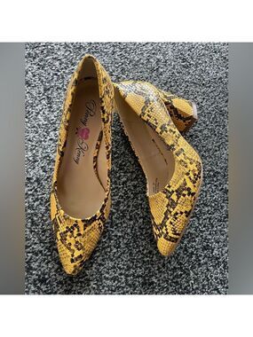 Snakeskin Print Pumps Yellow Chunky Heel Pointed Toe